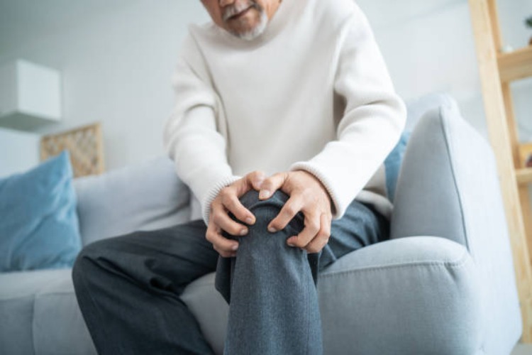 Understanding Gout: Symptoms, Causes, and Management