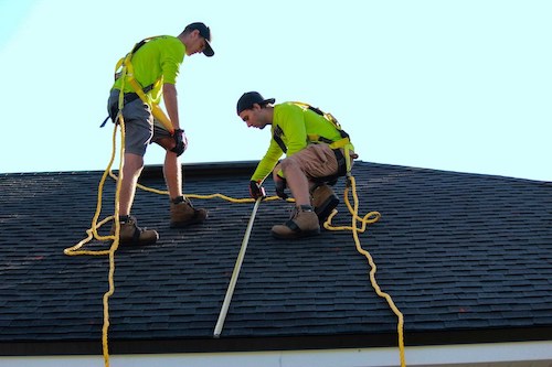 10 Tips for Choosing the Right Roofing Contractor