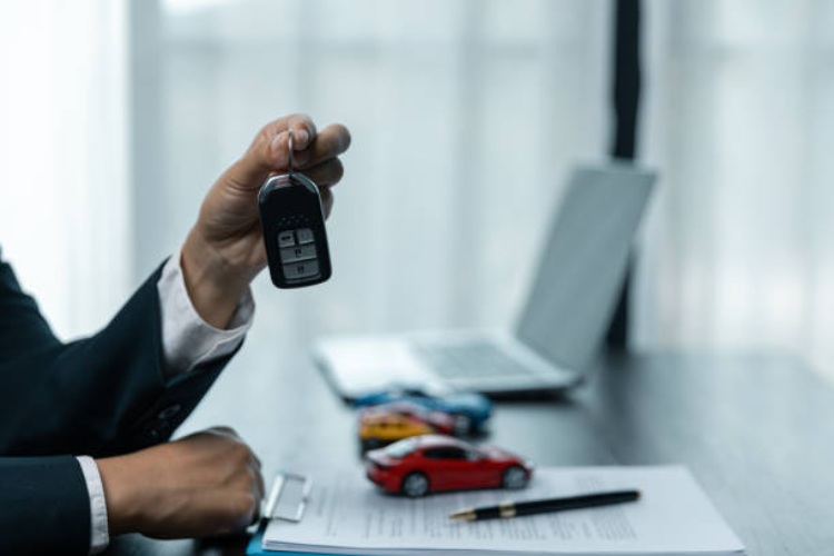 Car Leases: Insider Tips for Making Decisions and Deals